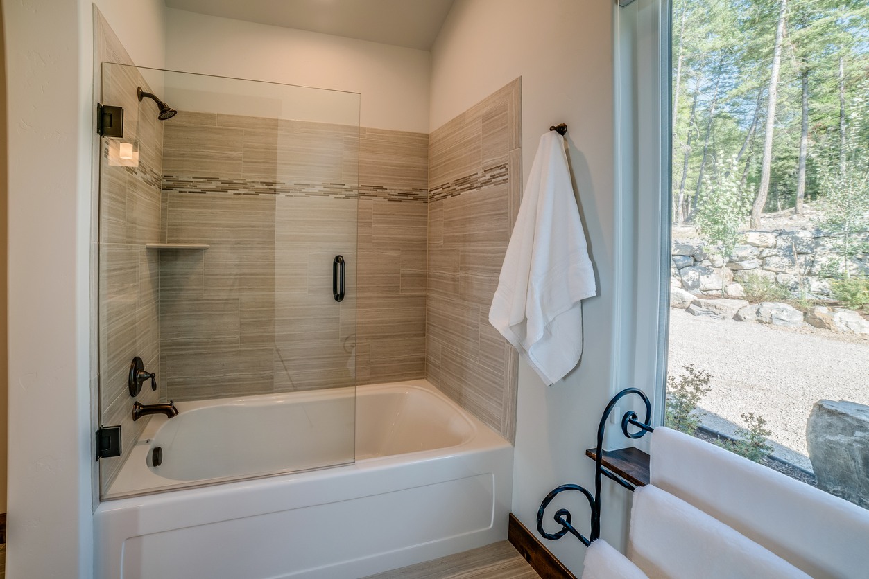 Shower & Tub Repair in Carson City